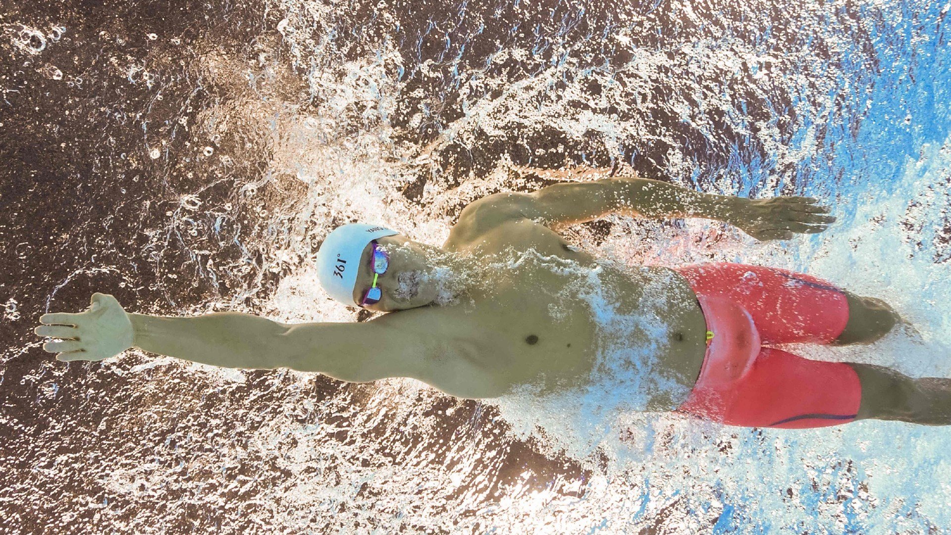 乐鱼体育网站入口-夜光城市跑，灯火点点中的运动狂欢，夜间灯光城市